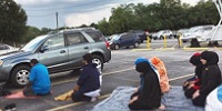  Muslims praying in public 